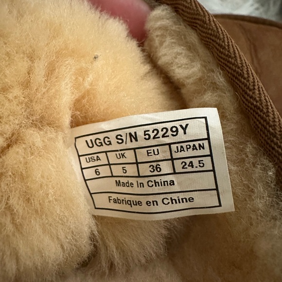 UGG boots size 6-7 - Picture 7 of 7